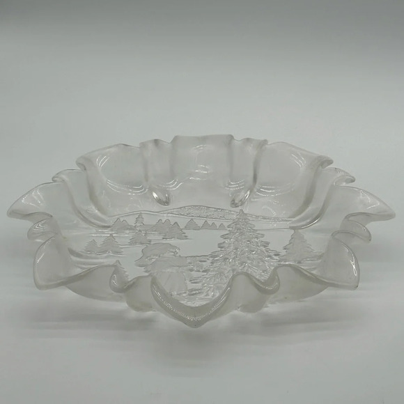 Mikasa Frosted Crystal Dish Girl Decorating Christmas Tree 9" Vintage Xmas - Picture 5 of 5